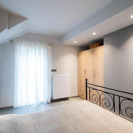 Onar House * Volos
